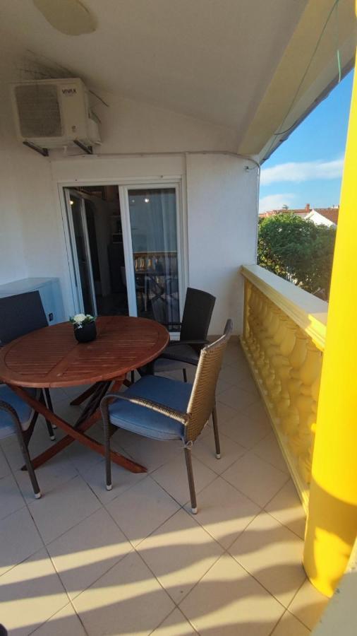 Apartman Lino Medulin Exteriör bild